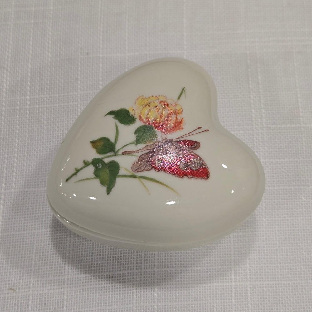 Takahashi‎ Heart Trinket Box Rose Butterfly 90s Porcelain Made in Japan